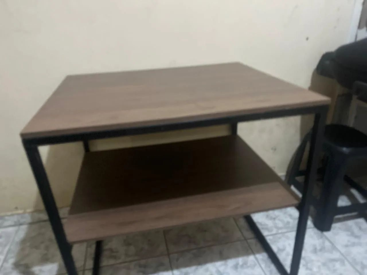 Mesa ferro e MDF 