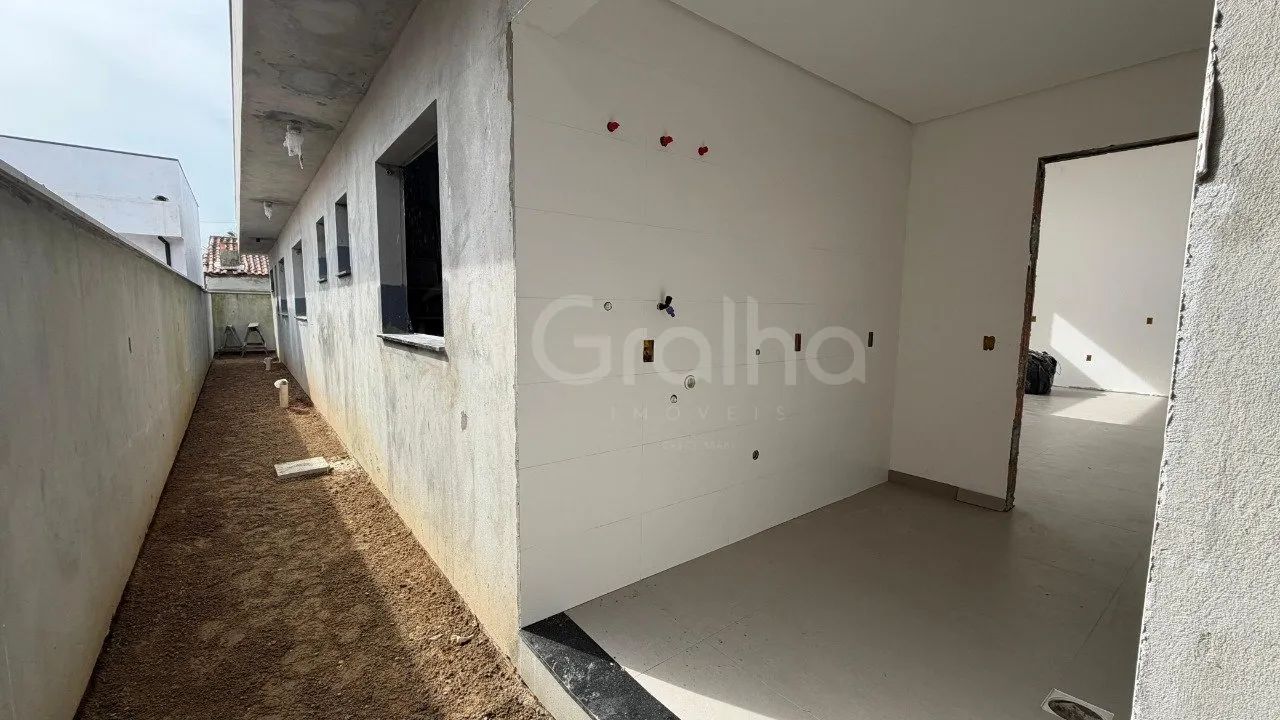 Casa de 185m² com 3 dormitórios no Carianos - Foto 2