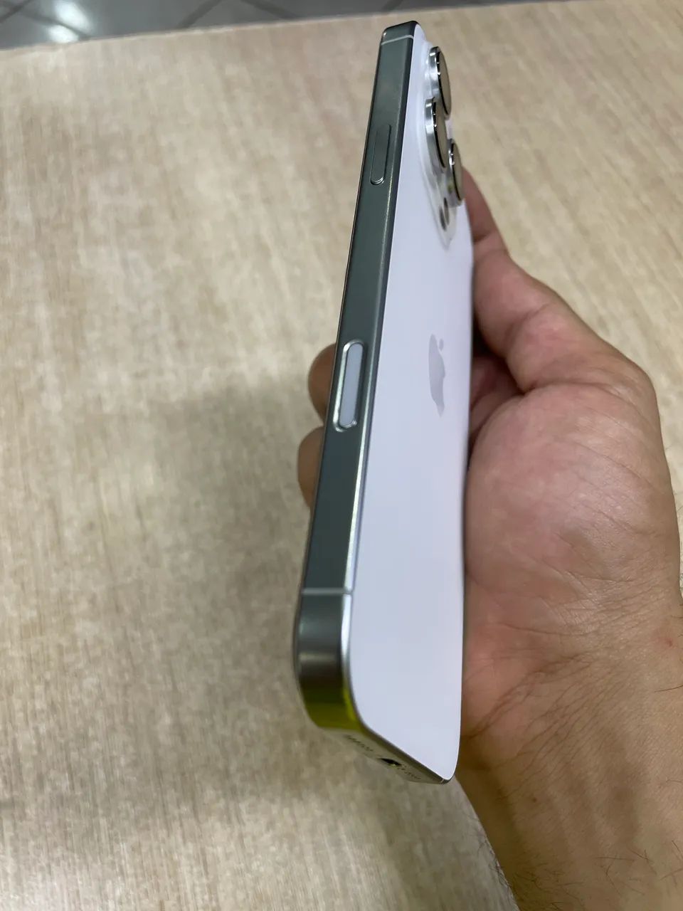 IPhone 16 pro Max 256Gb sem detalhes  - Foto 2