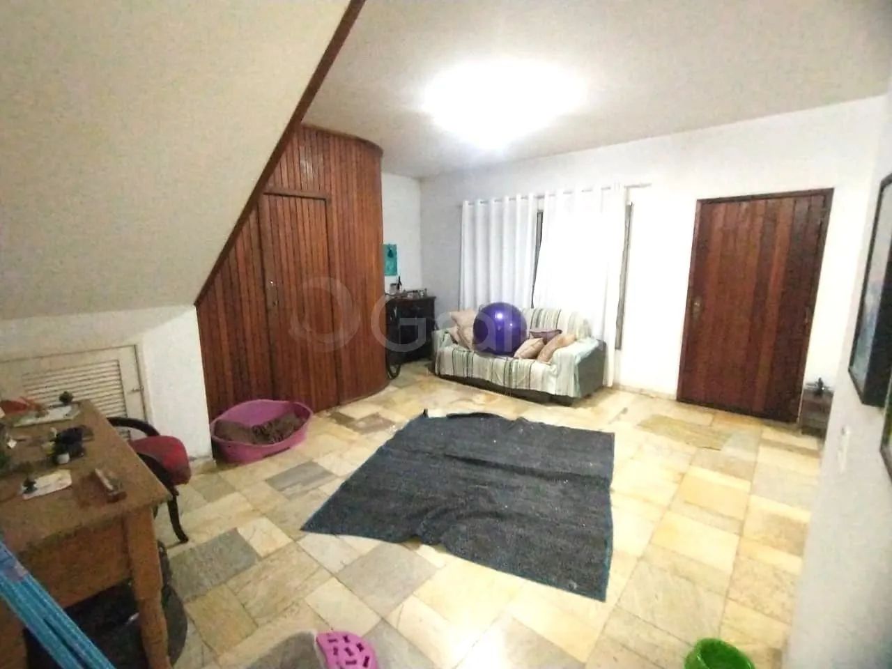 Casa de 230m² com 5 quartos sendo 2 suítes em Coqueiros - Foto 2