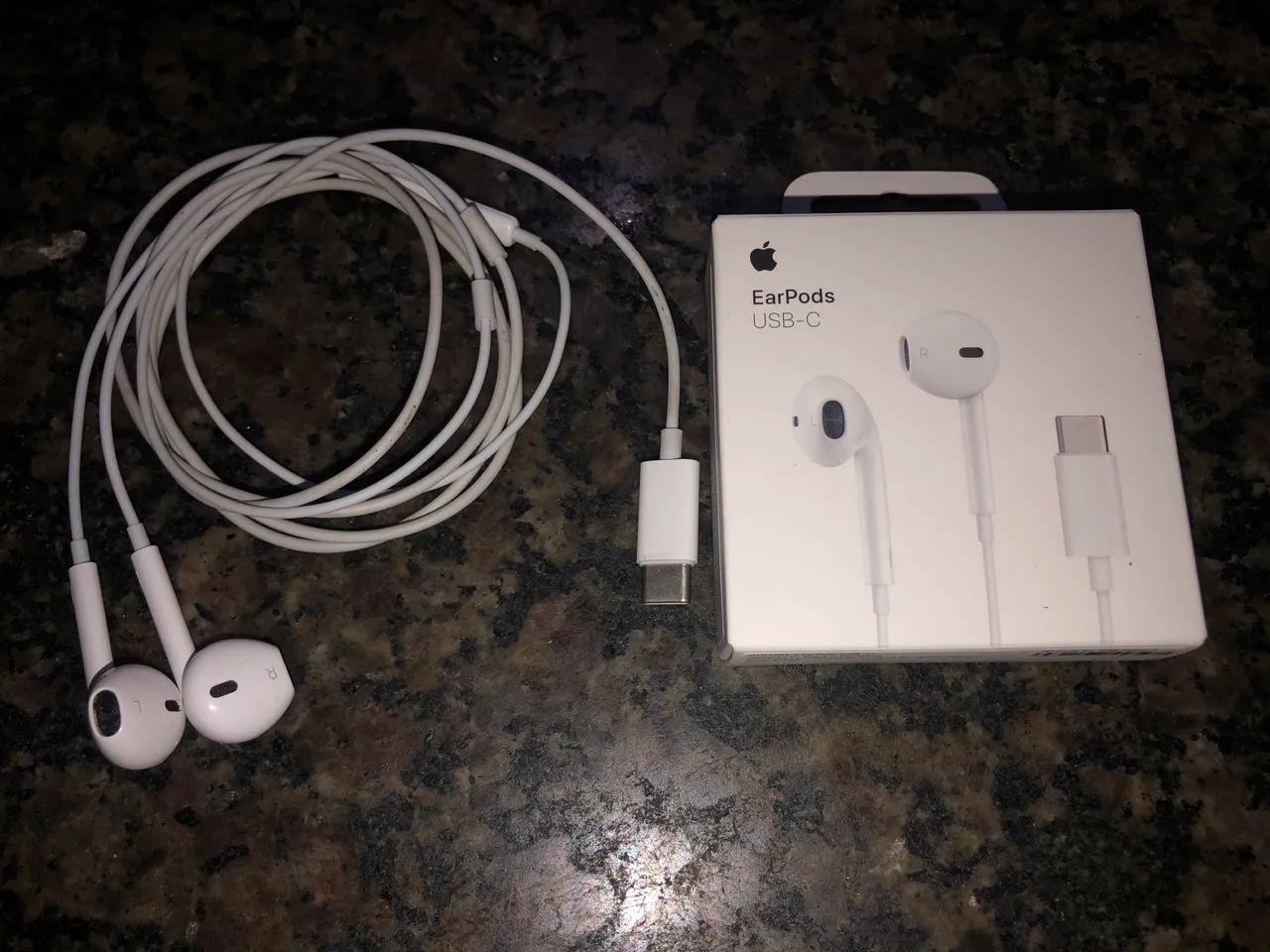 FONE DE OUVIDO, EARPODS USB-C, APPLE ORIGINAL.