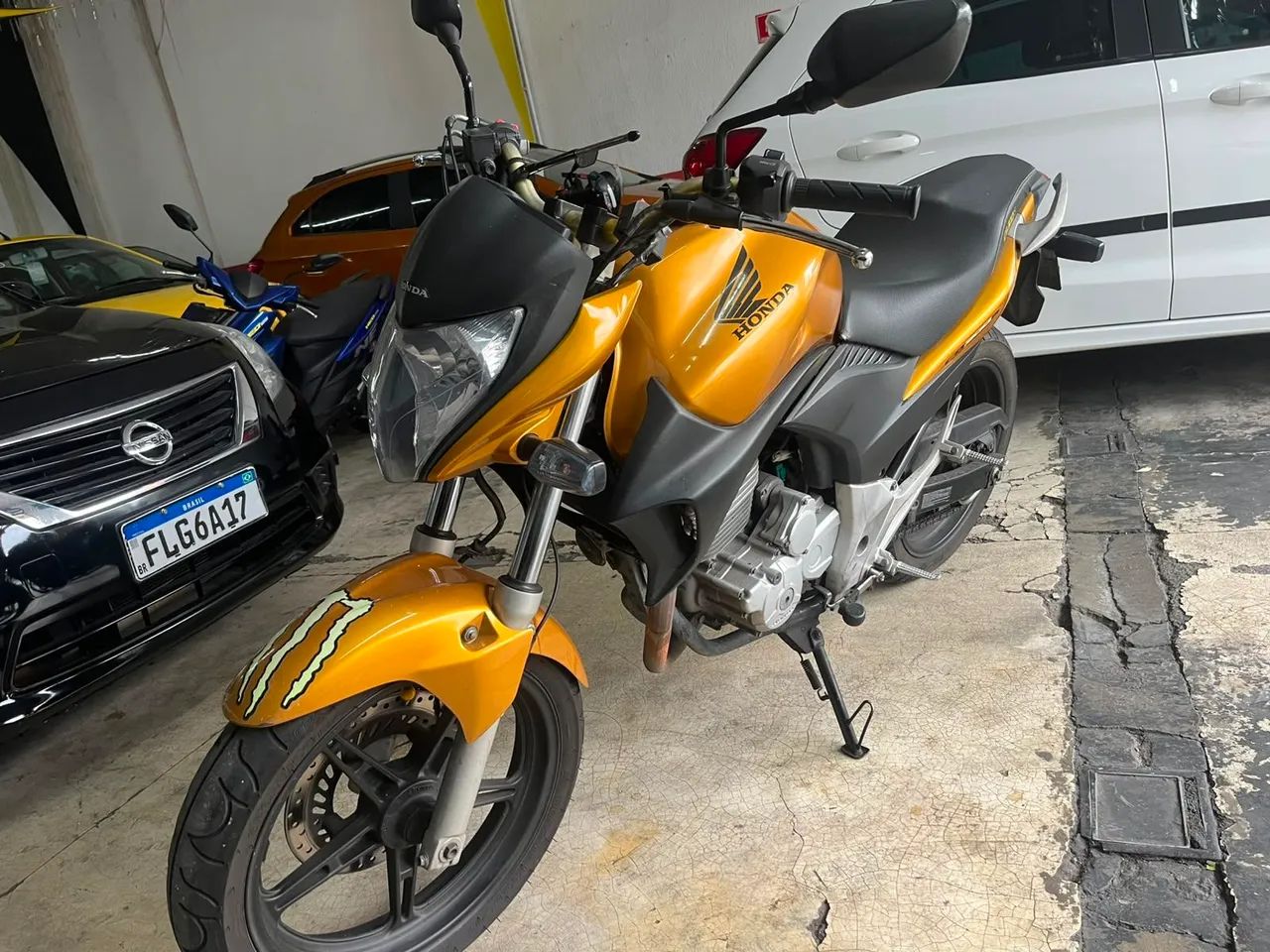 CB300R OPORTUNIDADE! - Foto 4