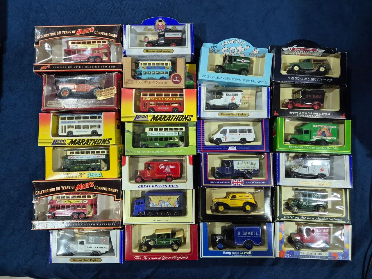 Lote de Miniaturas de Carrinhos de Metal