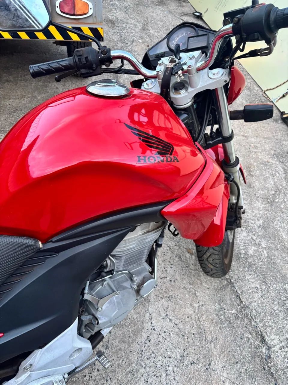 Cb300R muito linda