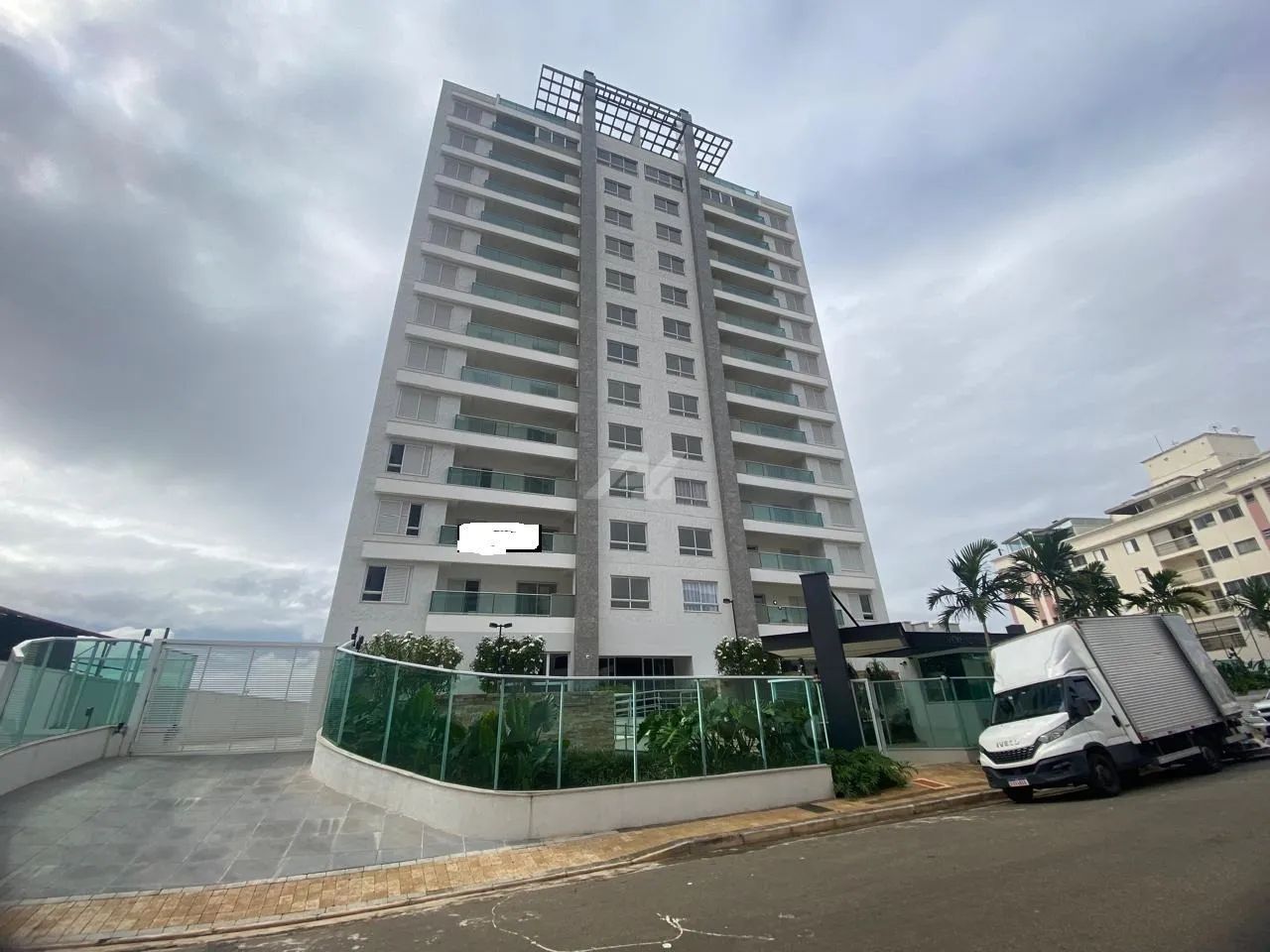 Apartamento de 225m2 na Vila Nova para locação
