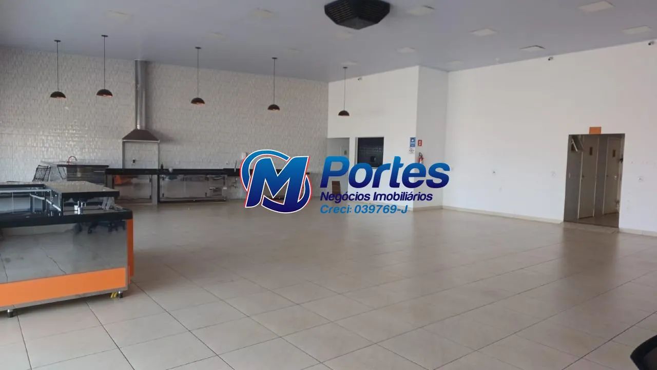 SALÃO COMERCIAL, 220,56 M² DE CONSTRUÇÃO