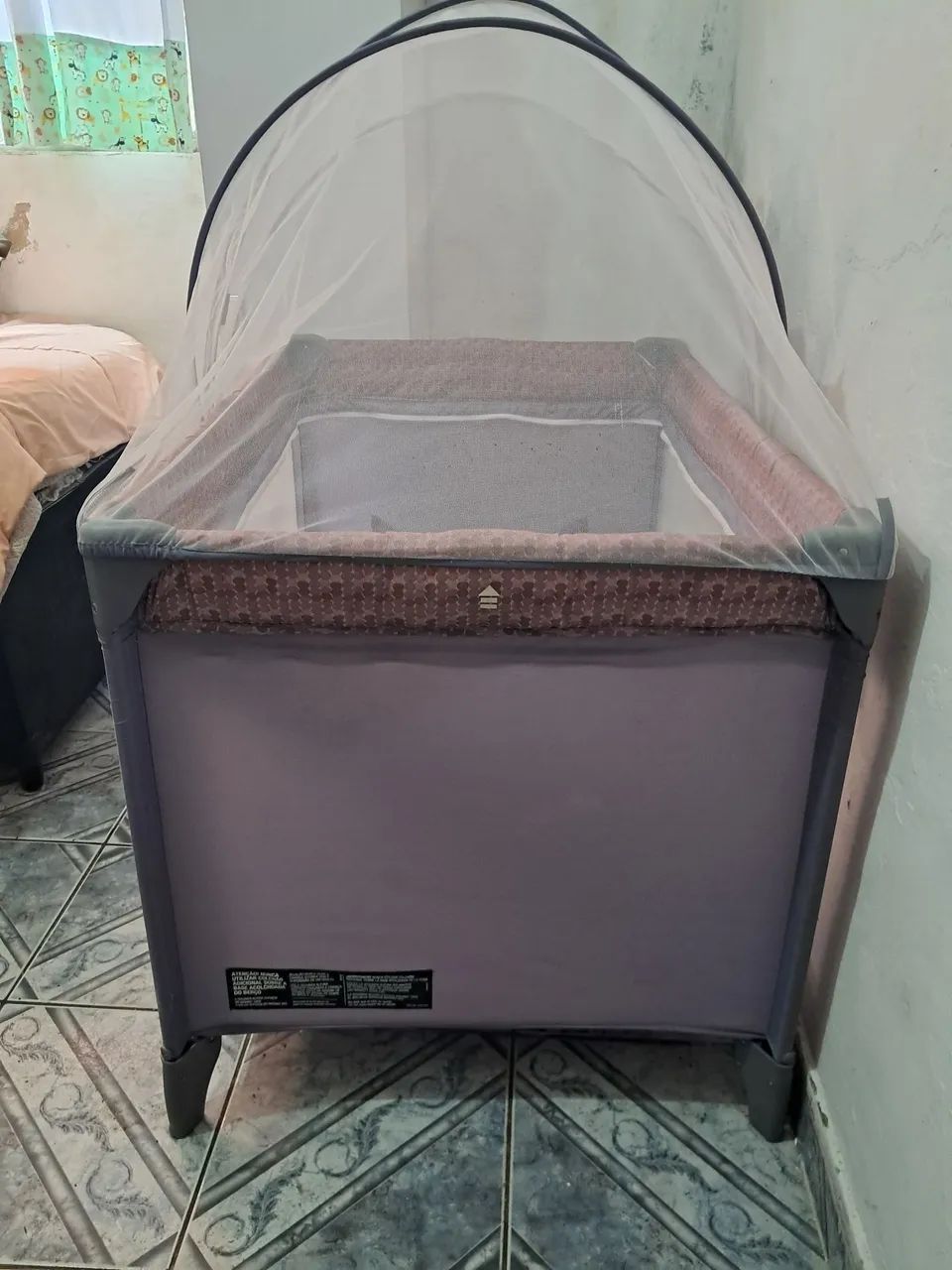 Berço portátil e chiqueirinho OSCO