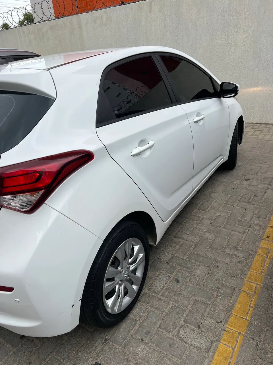 Hyundai Hb20 HB20 Comf./C.Plus/C.Style 1.0 Flex 12V 2017