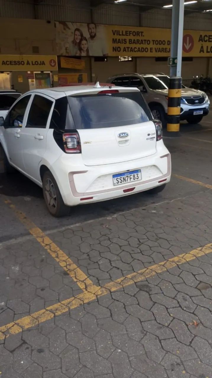 JAC E-JS1 62cv 5P Aut. (elétrico) 2025