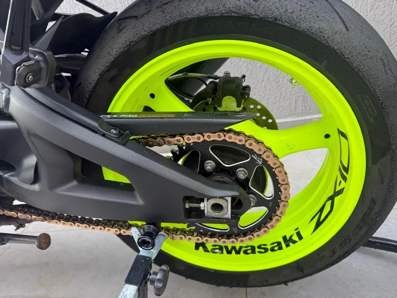 ※てんねん NINJA ZX-10R ABS - 2022/2022 » Motos Semi-novas » Todas | Green Point