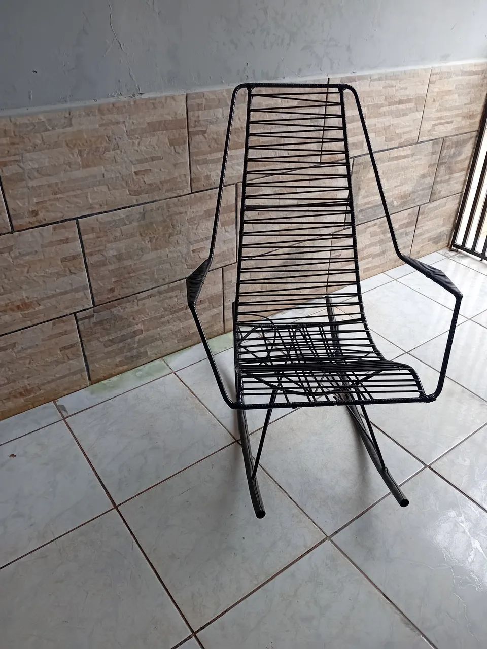 Vende se 2 cadeiras de balanço valor  500 reais  - Foto 2