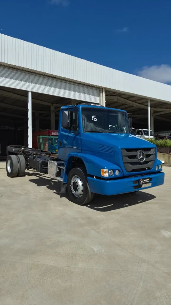Mercedes Benz Atron 1319 - 2016 - Foto 3