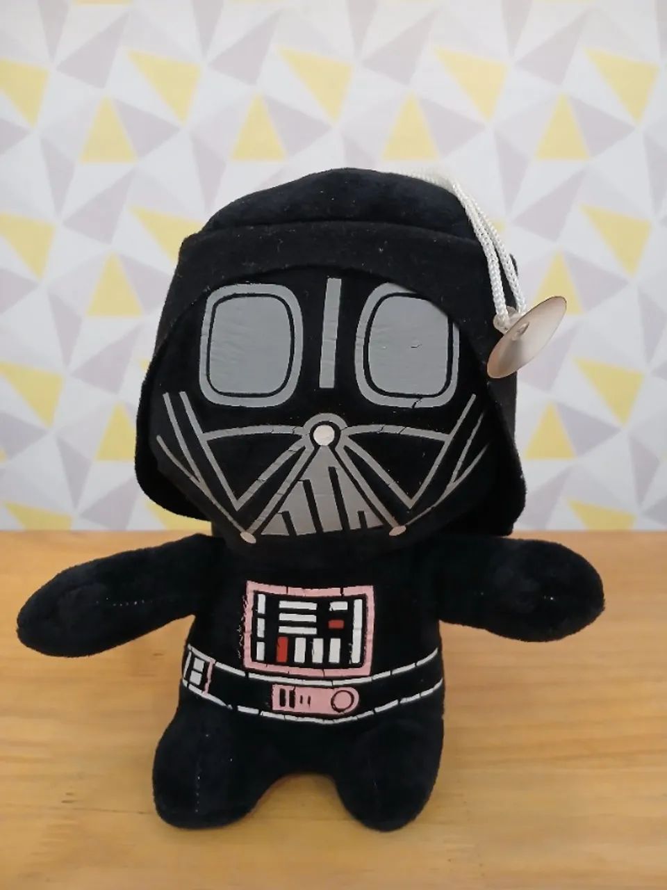 Pelúcia Darth Vader Star Wars com ventosa
