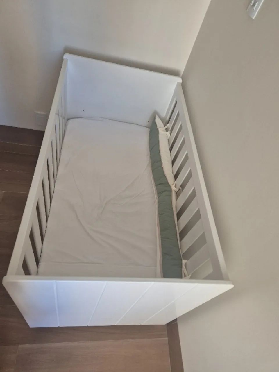 Berço semi novo com colchão  - Foto 4