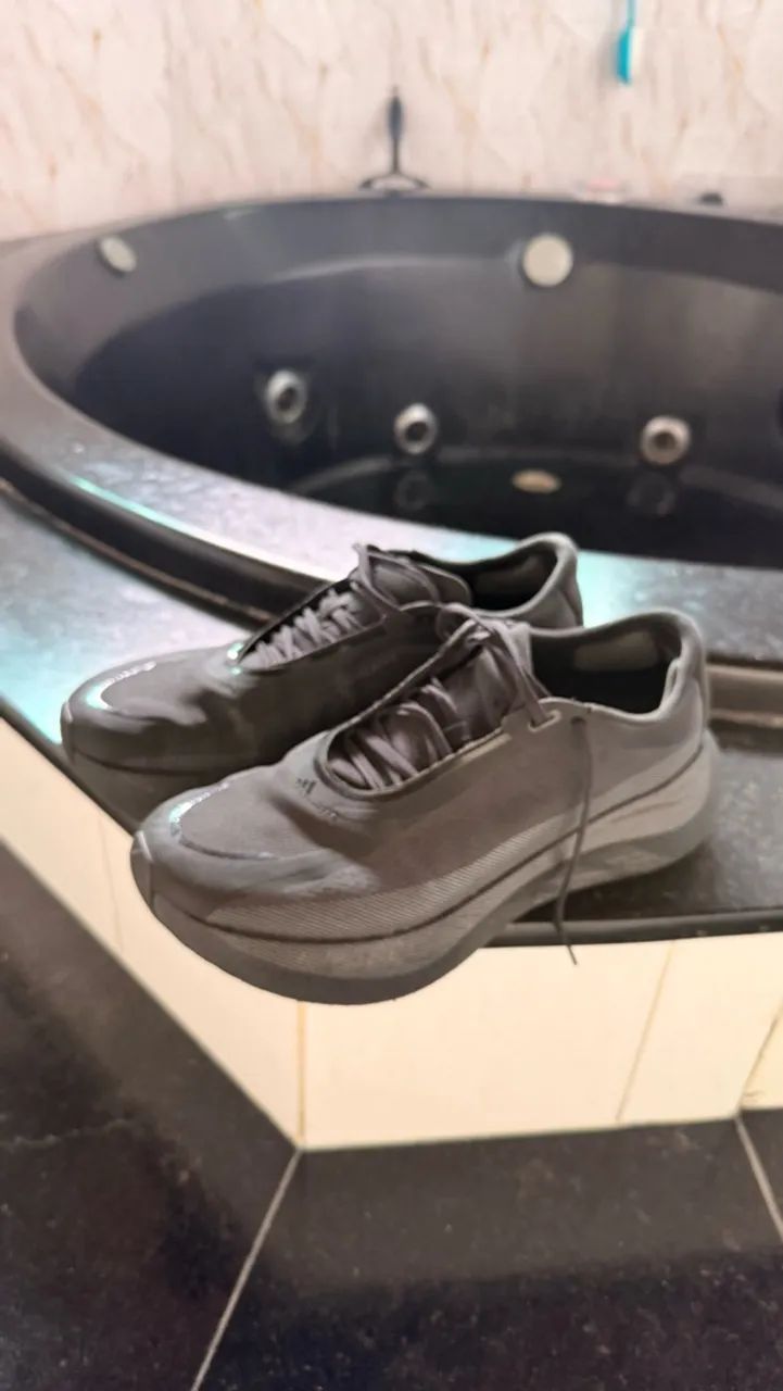 Tênis adidas hyperboost edge N43