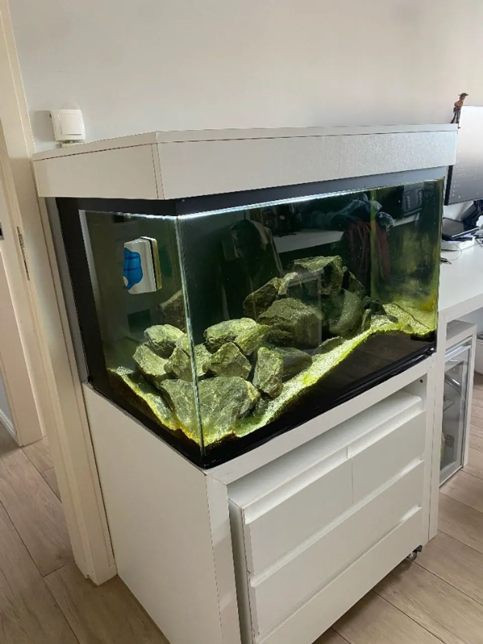Aquário 200 litros com sump traseiro - completo - pleno funcionamento - montar e usar  - Foto 3
