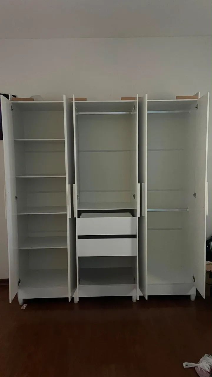 Guarda-roupa 