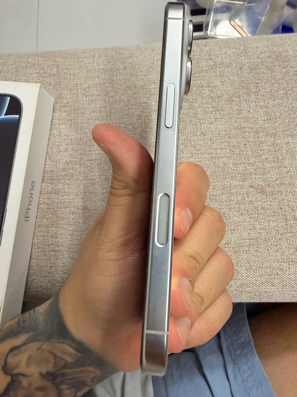 IPHONE 16 Pro - Foto 2