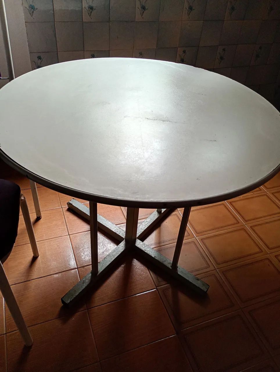 Mesa com 4 cadeiras  - Foto 4