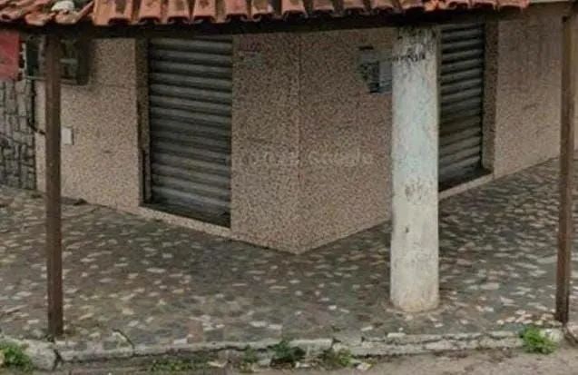 Aluga-se ponto comercial. 