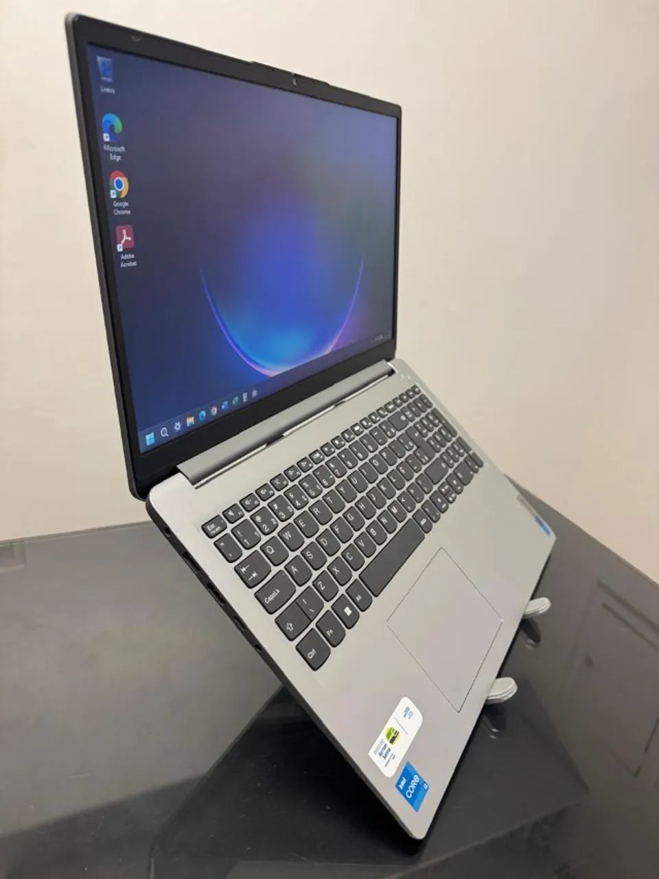 Notebook Lenovo Ideapad - i3 - 12º - 8 RAM - SSD 256 GB -15P