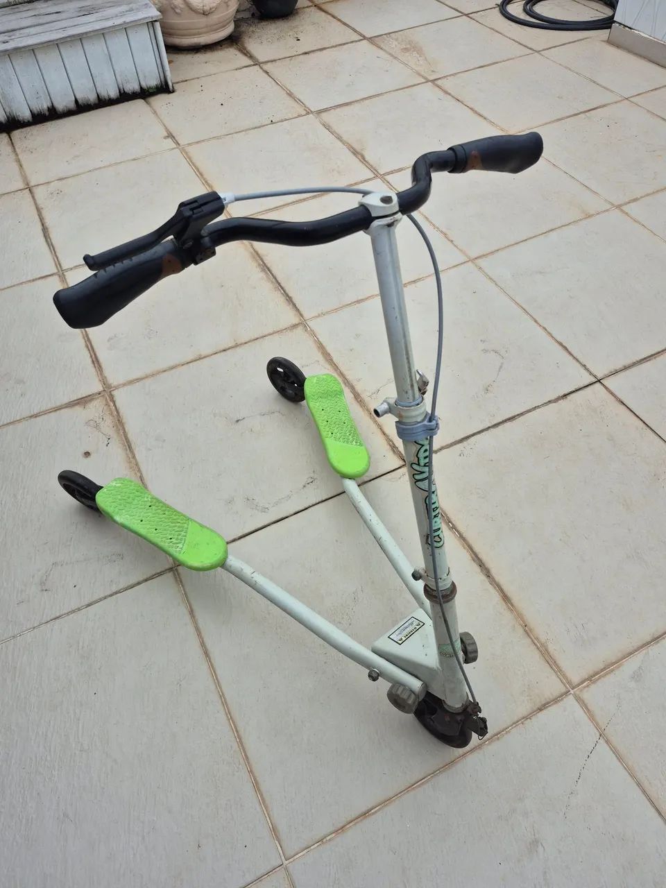 Patineski Curtir A Vida - Patinete 3 Rodas Articulado (Preço Para Desapegar) - Foto 3