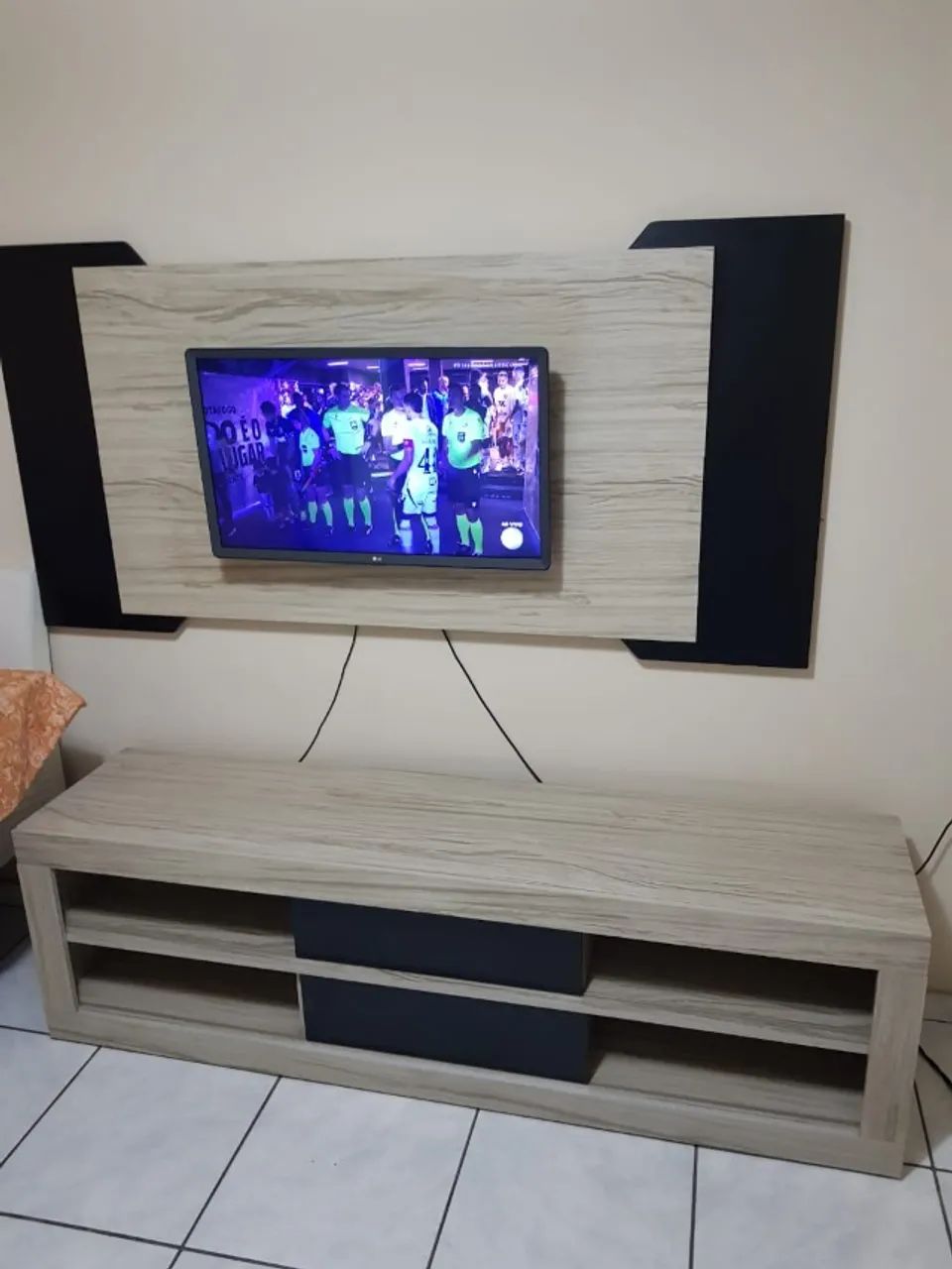 Painel com rack