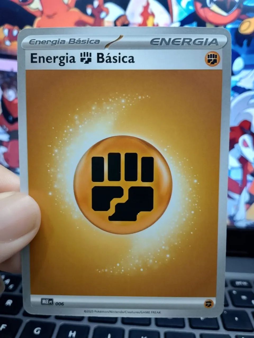 Carta Pokémon Energia de Luta
