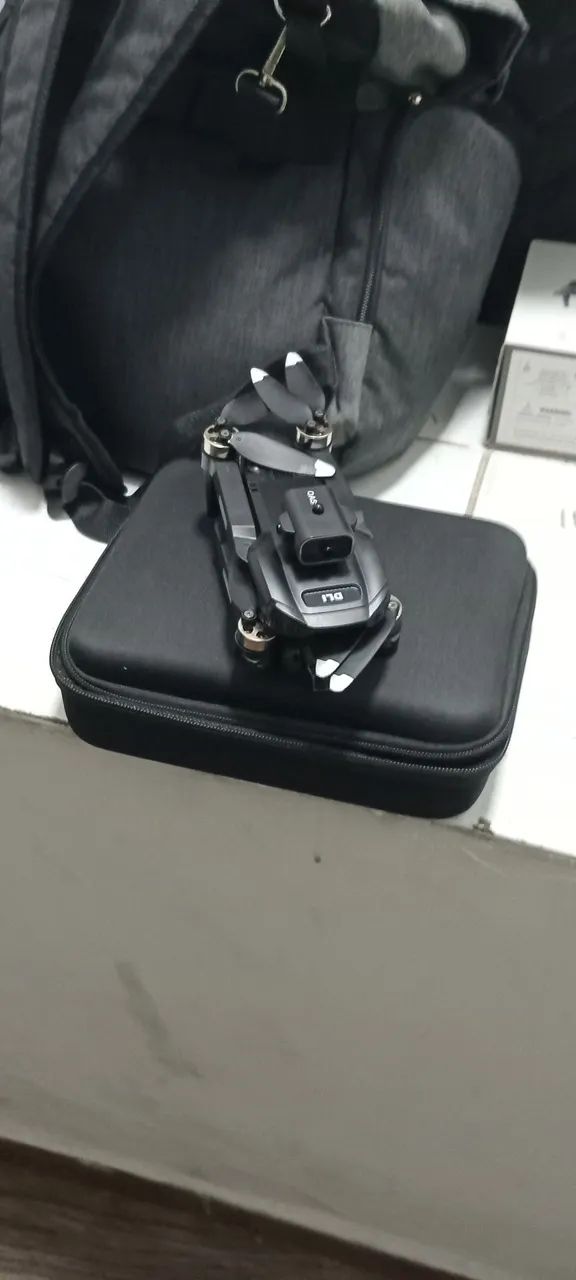 Drone tamanho pequeno dobrável  - Foto 4