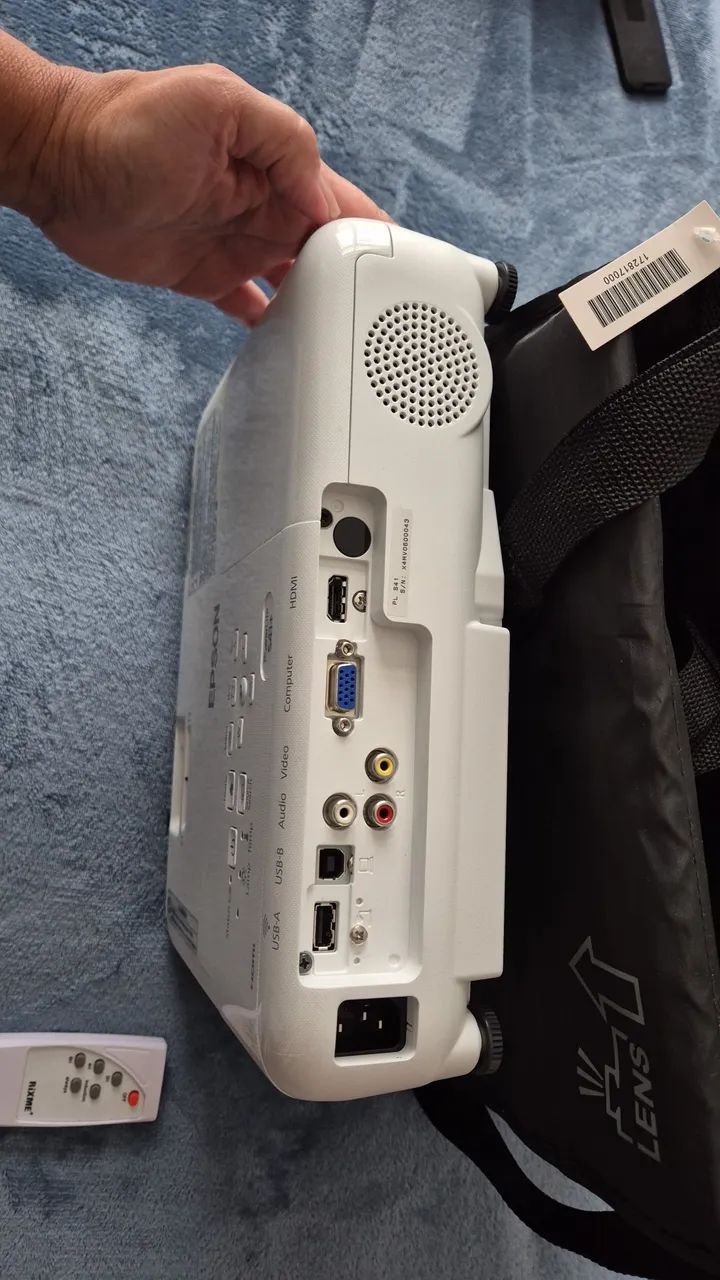 Projetor Epson PowerLite S41+ ? Com Bolsa, Controles e Cabo ? Ótimo Estado! - Foto 4