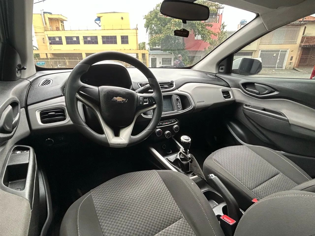 Chevrolet Onix Hatch LT 1.0 8V Flex Mec. 4P, foto 10 de 20