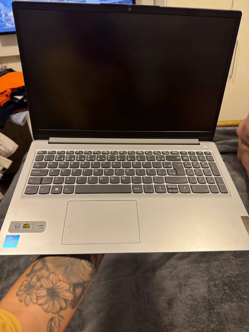 Vendo Notebook Lenovo  - Foto 2