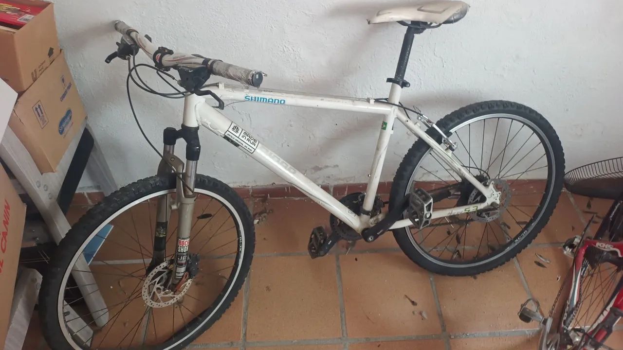 Vendo bicicleta aro 26.