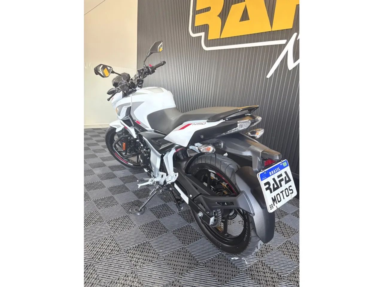 Bajaj Pulsar n150 2026 - Foto 4