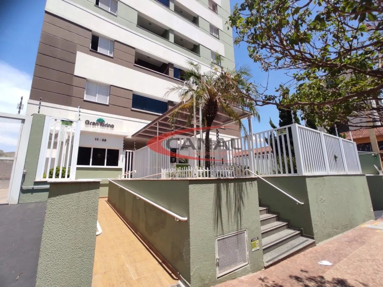 Apartamento para aluguel com 50 m² e 2 quartos em Centro, Bauru - SP