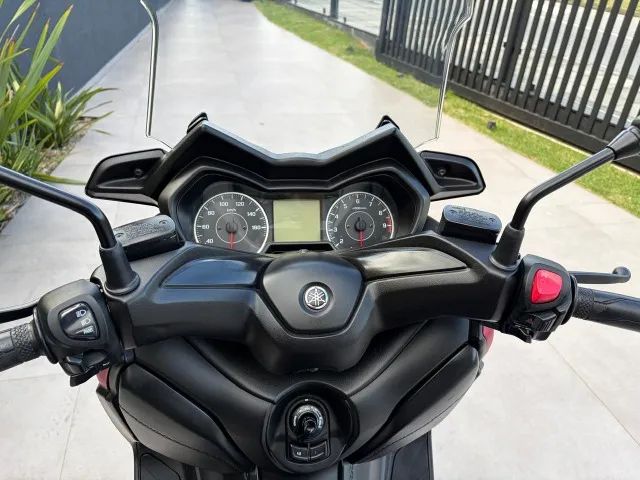 YAMAHA XMAX 250 - Foto 4