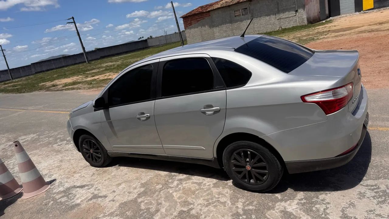 Fiat Grand Siena Grand Siena ATTRAC. 1.4 EVO F.Flex 8V 2013