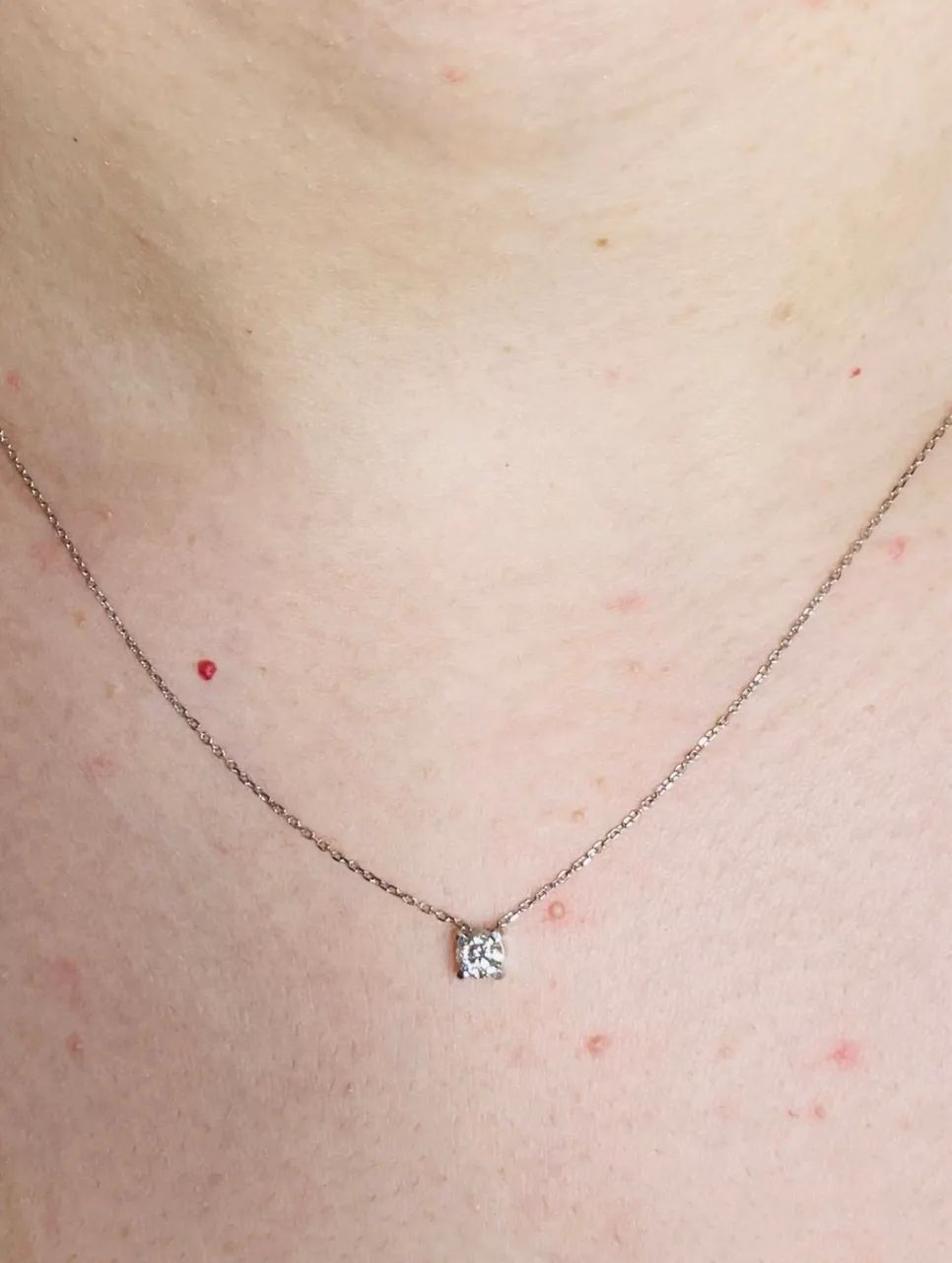 Colar ouro branco com diamante natural
