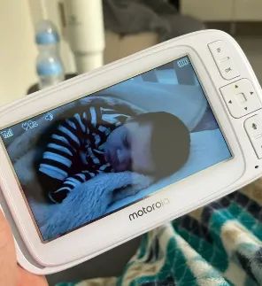 Babá eletrônica motorola com visão noturna 