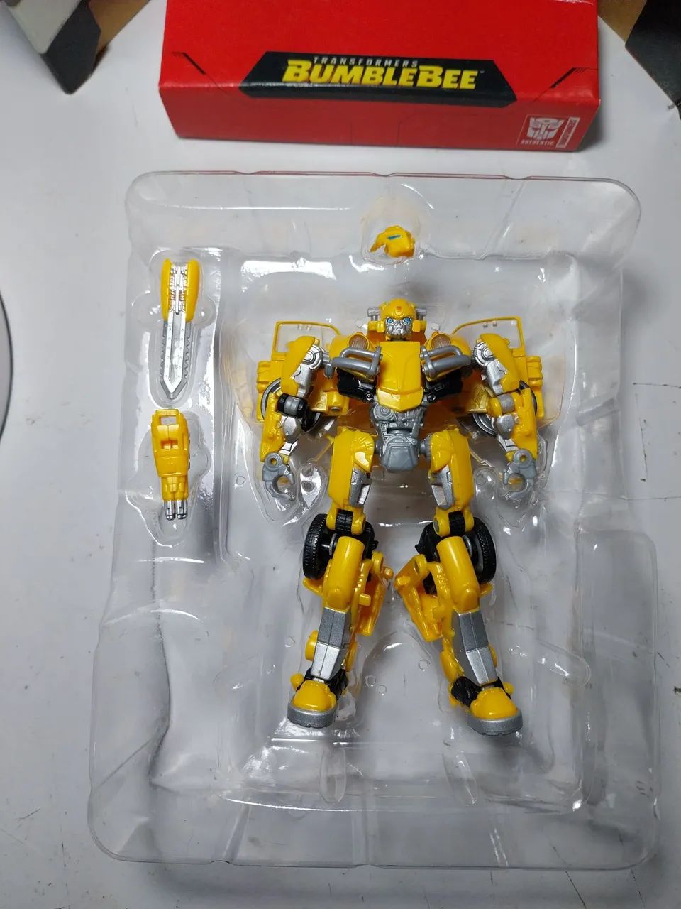 Figura Bumblebee Studios Series - Foto 4