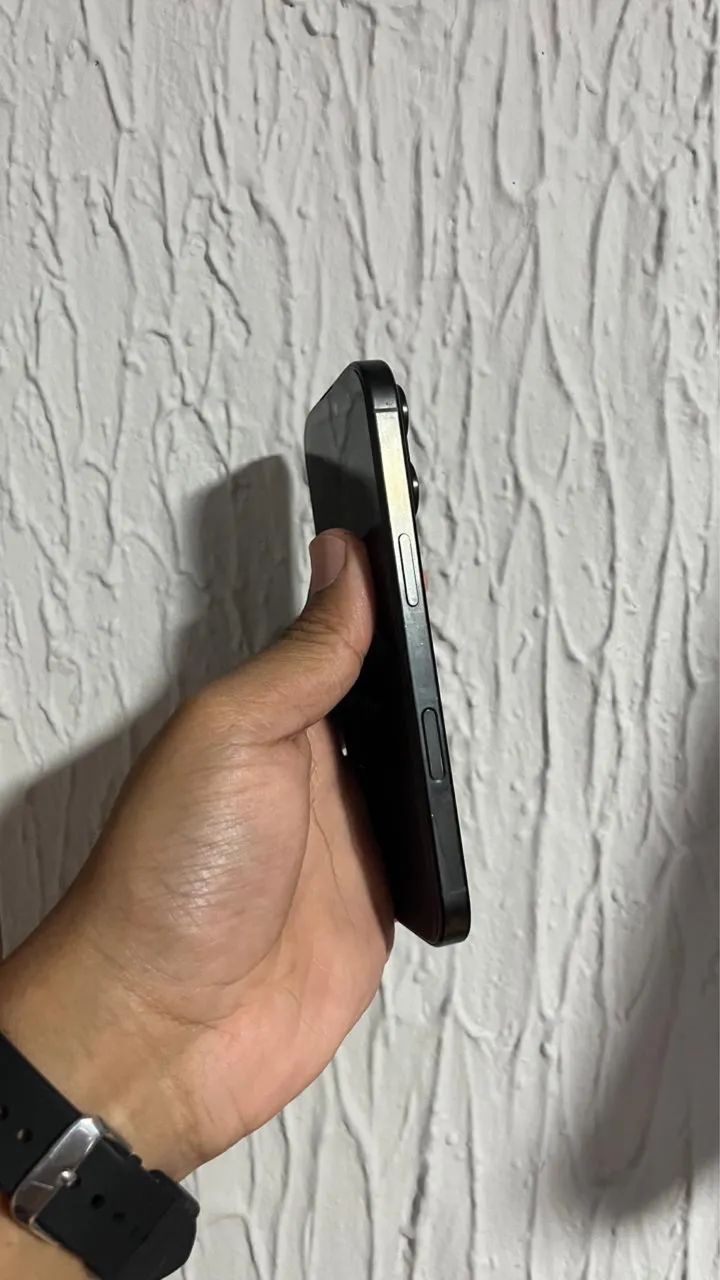 Iphone 16 pro 128gb - Foto 3