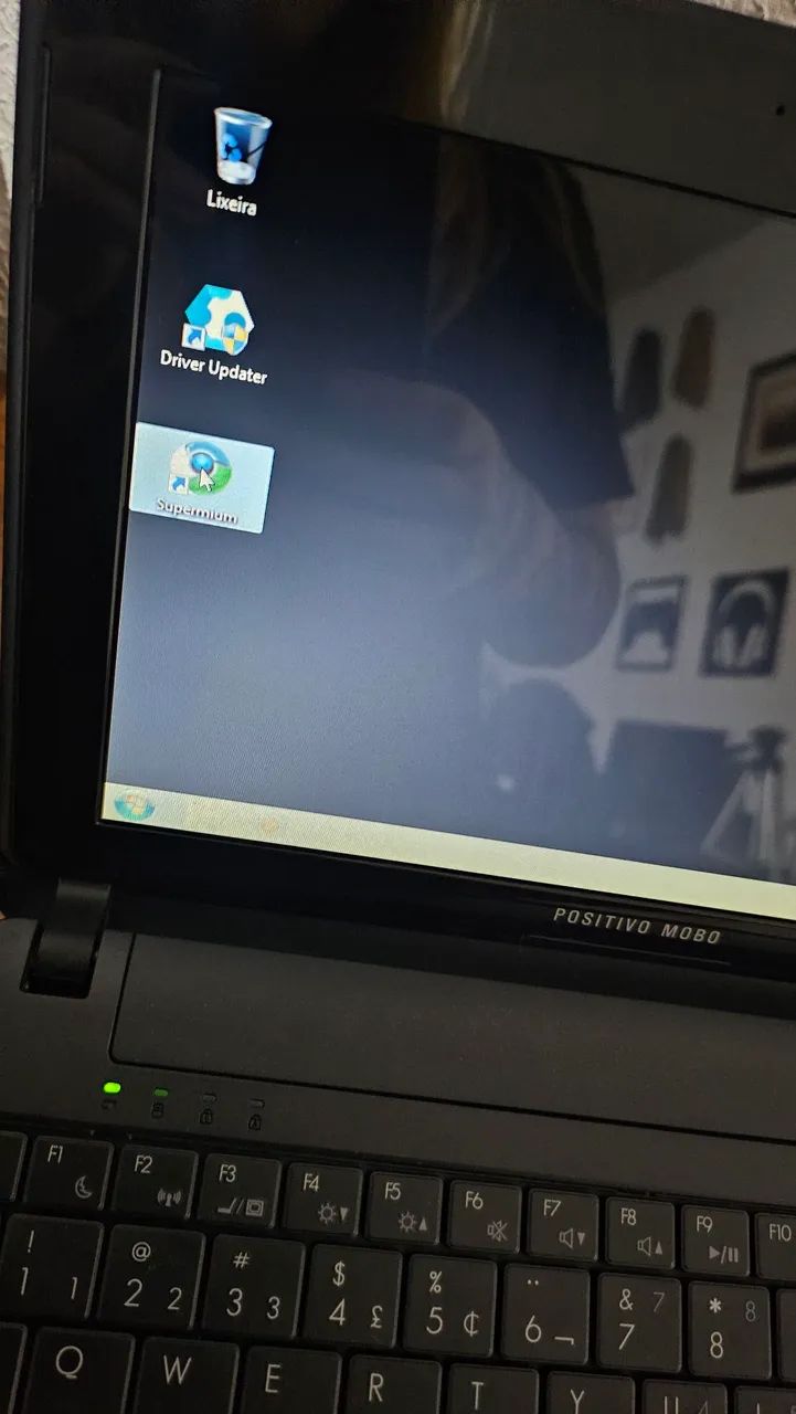 LAPTOP POSITIVO ATOM 1GB  - Foto 5