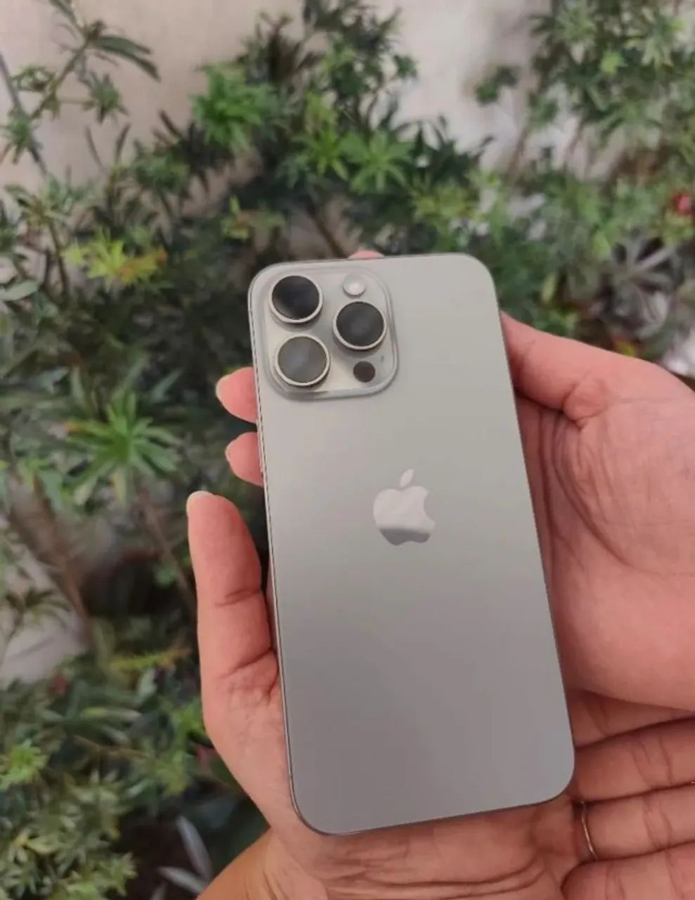 Vendo IPhone 15 pro Max 256