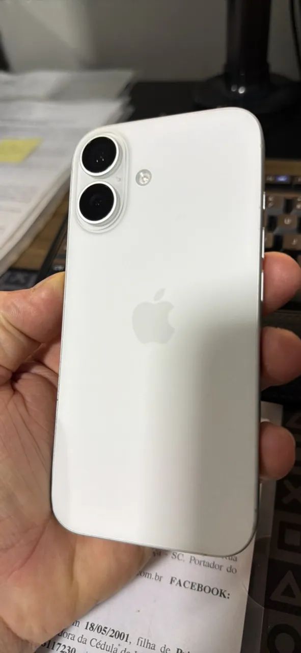 iPhone 16 -128 bateria 100%