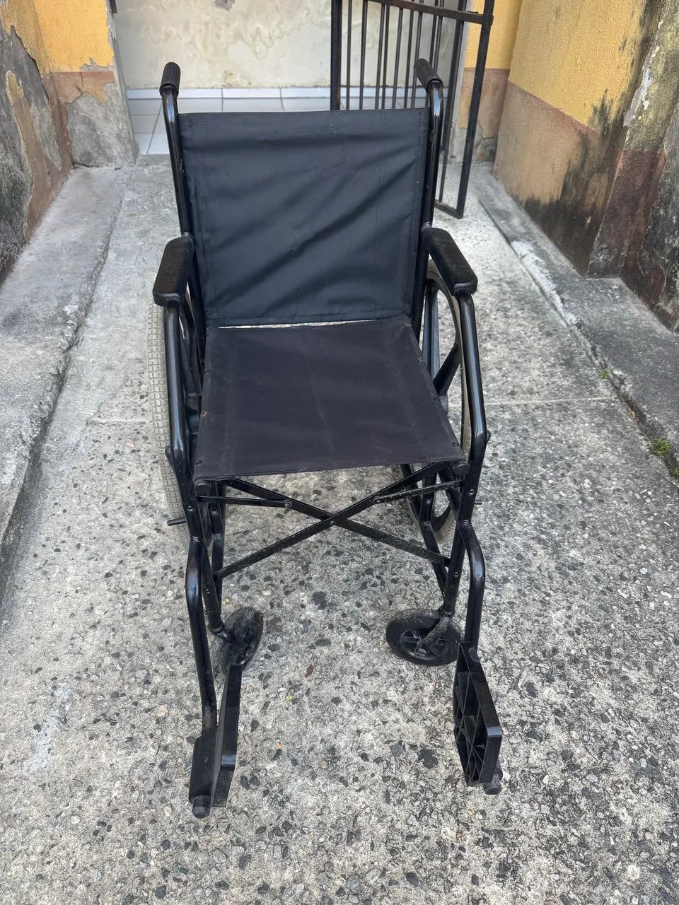 Cadeira de Rodas Dobrável - Foto 4