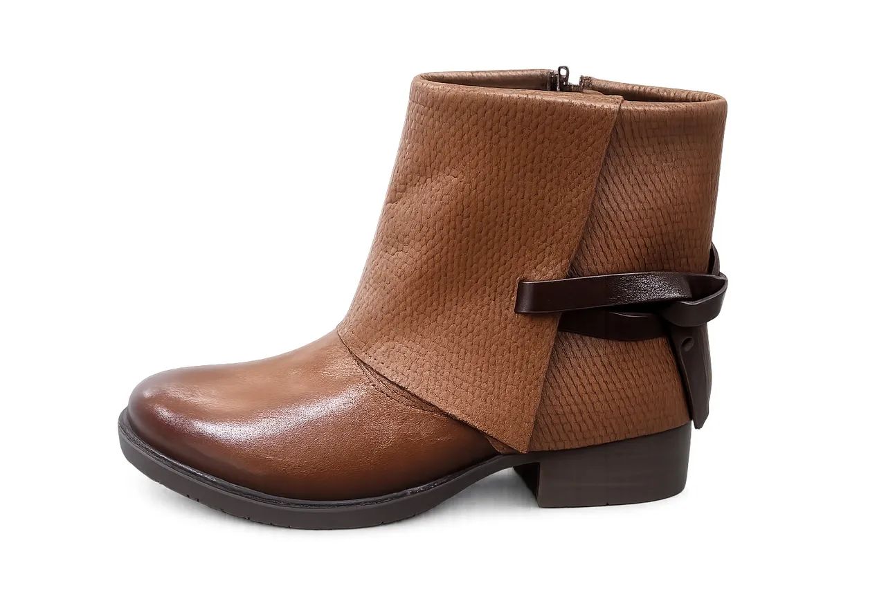  Vendo bota de couro  - Foto 2