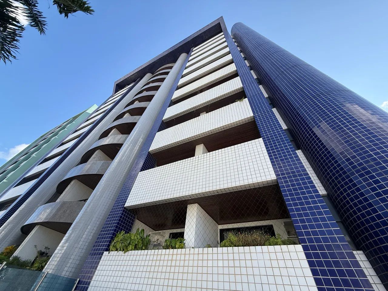 APARTAMENTO A VENDA EDIFÍCIO BURLEMARX CARUARU 