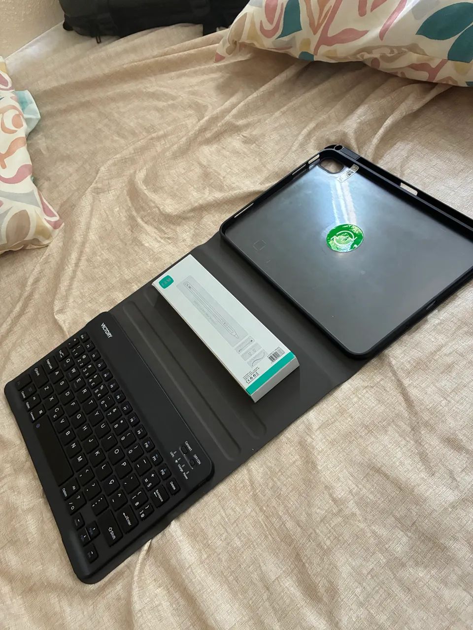 iPad 11 (A16) - Acessórios (Case, Pencil e Teclado)