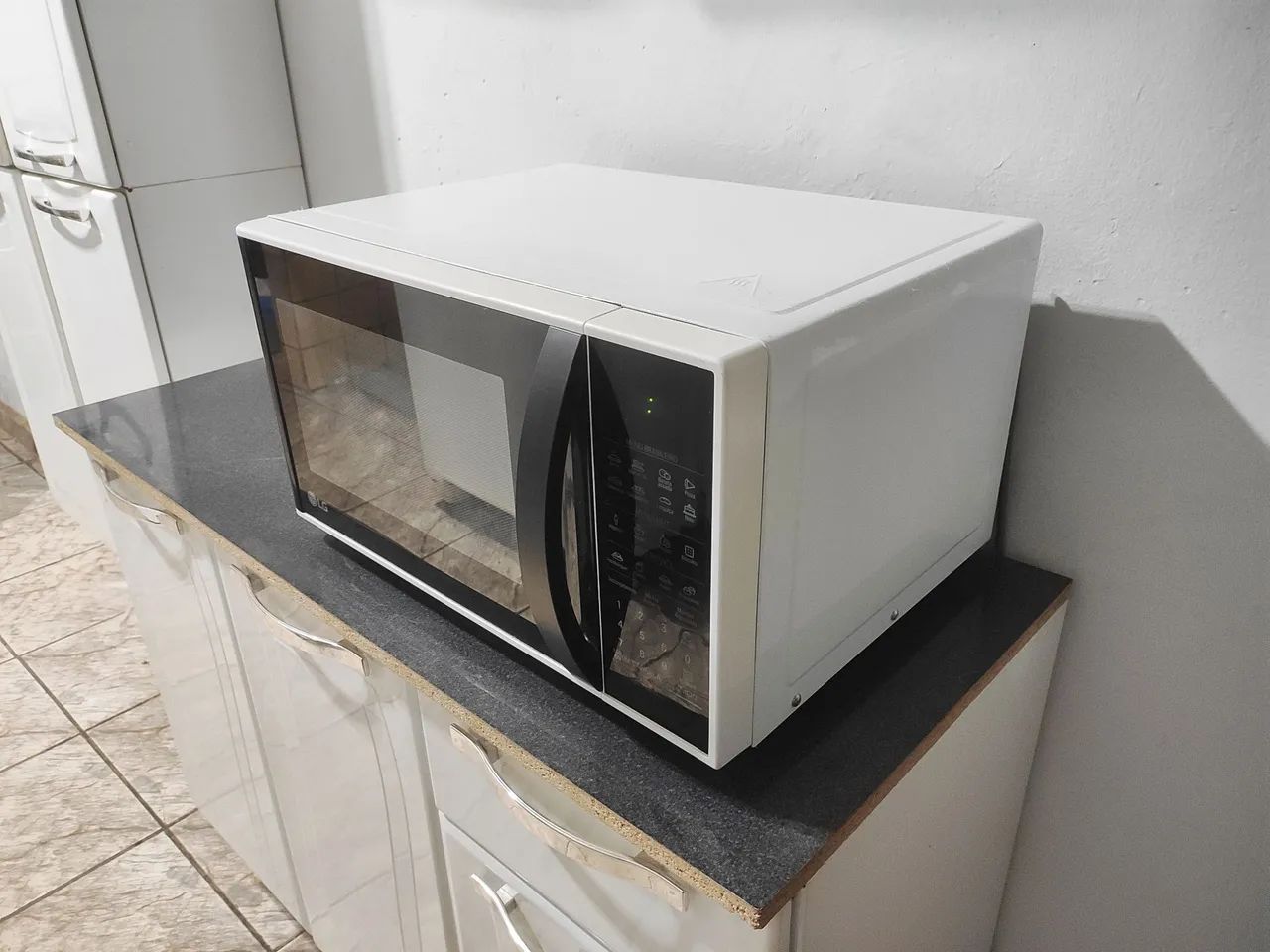 Microondas LG Easy Clean 30 Litros  - Foto 3