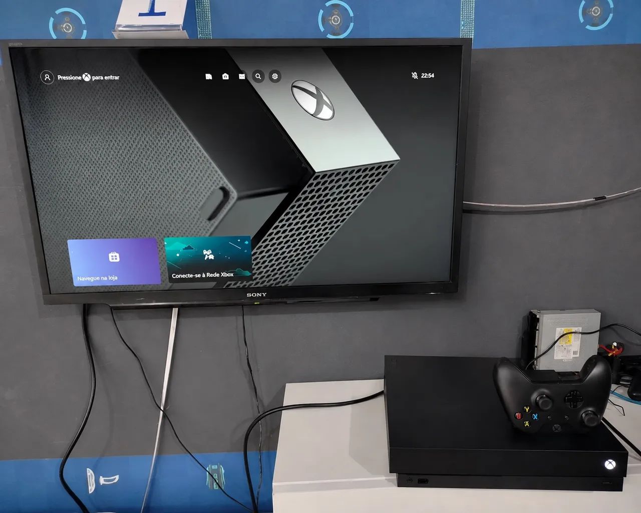 Xbox one X 1TB Scorpion - Foto 2